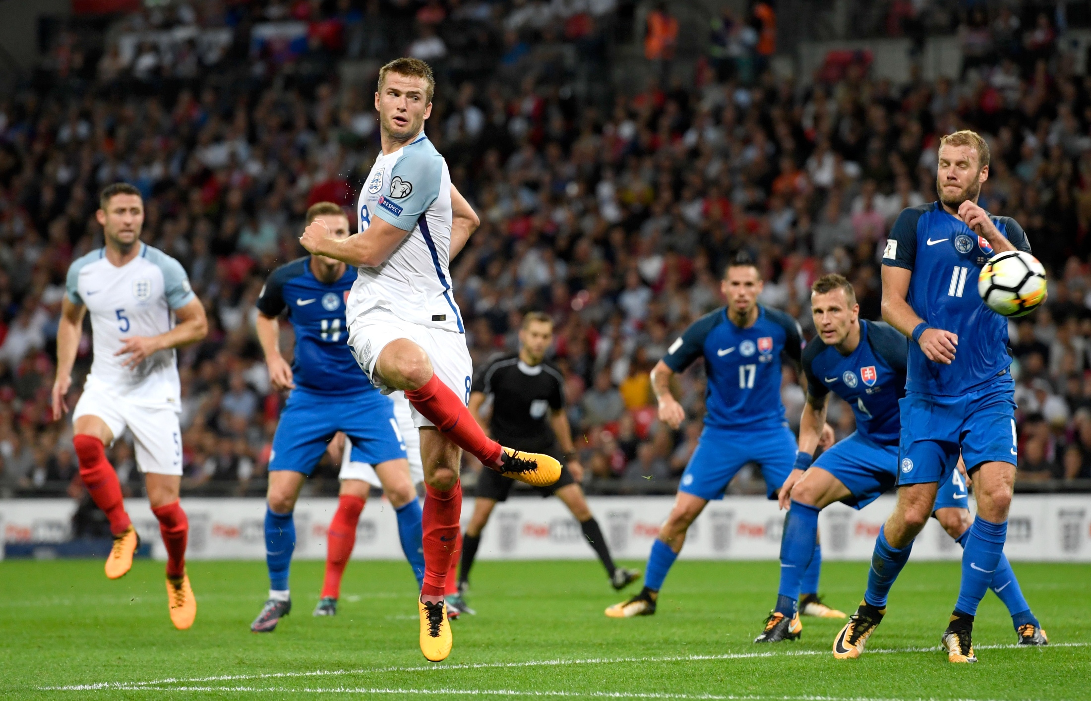 调整战术和 调整战术和