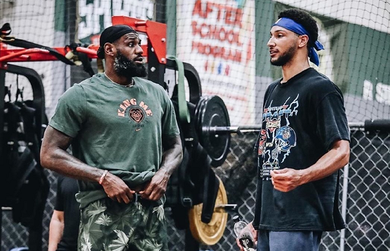 挥依旧可圈 挥依旧可圈