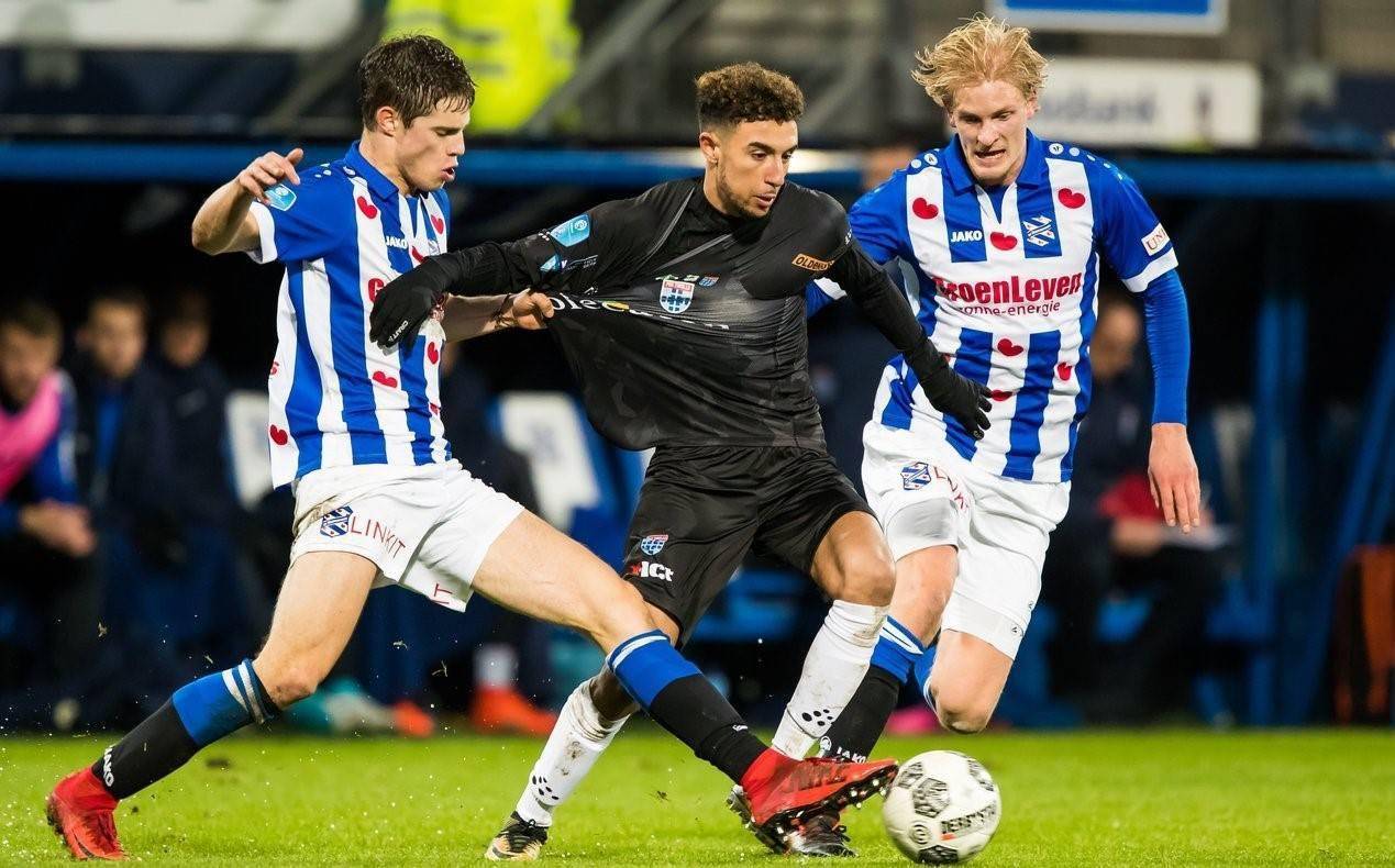 而独立队若 而独立队若